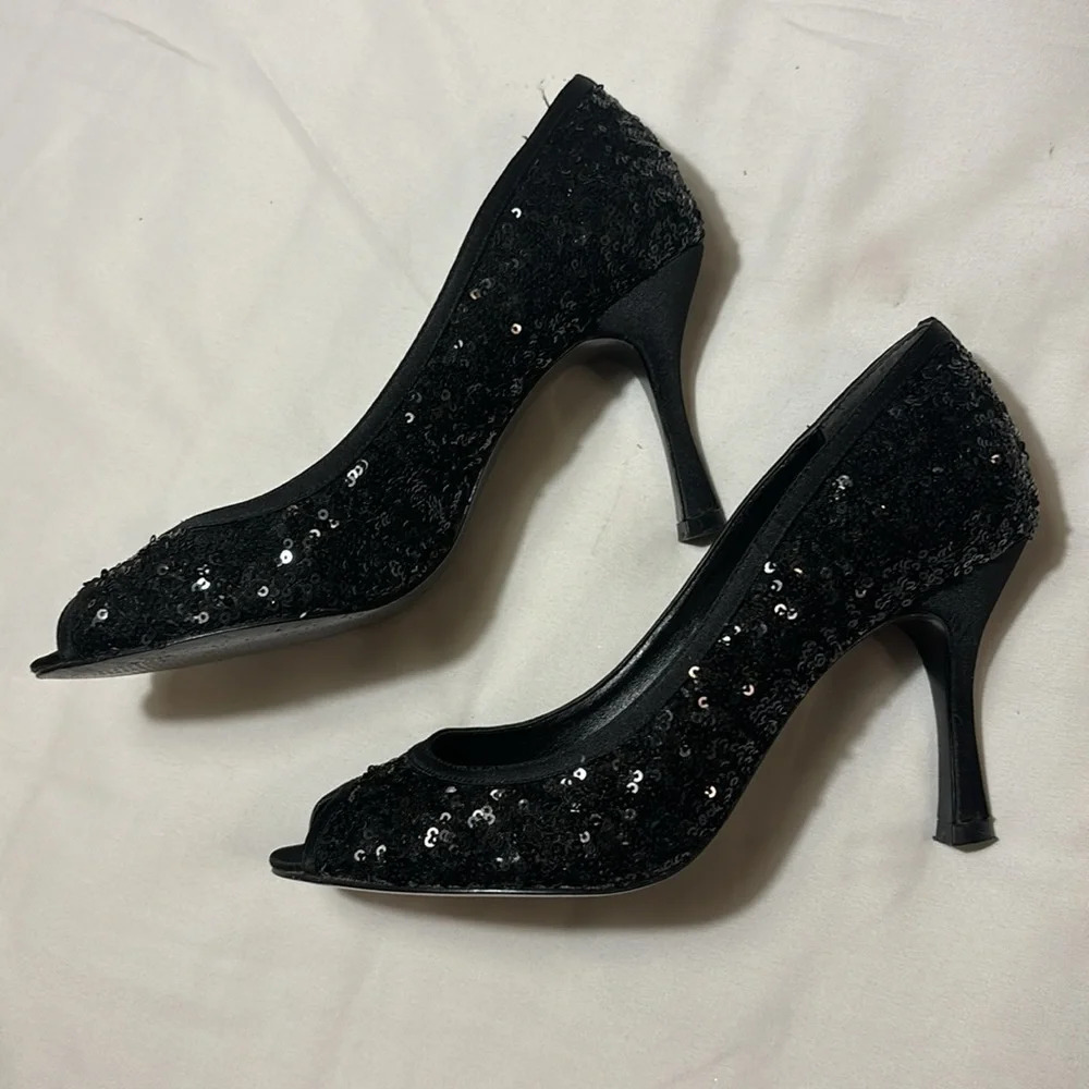 Papell Studio Peep Toe Heels Size 8 Mesh Satin Sequin 3 Inch Heels Black - Picture 2 of 9